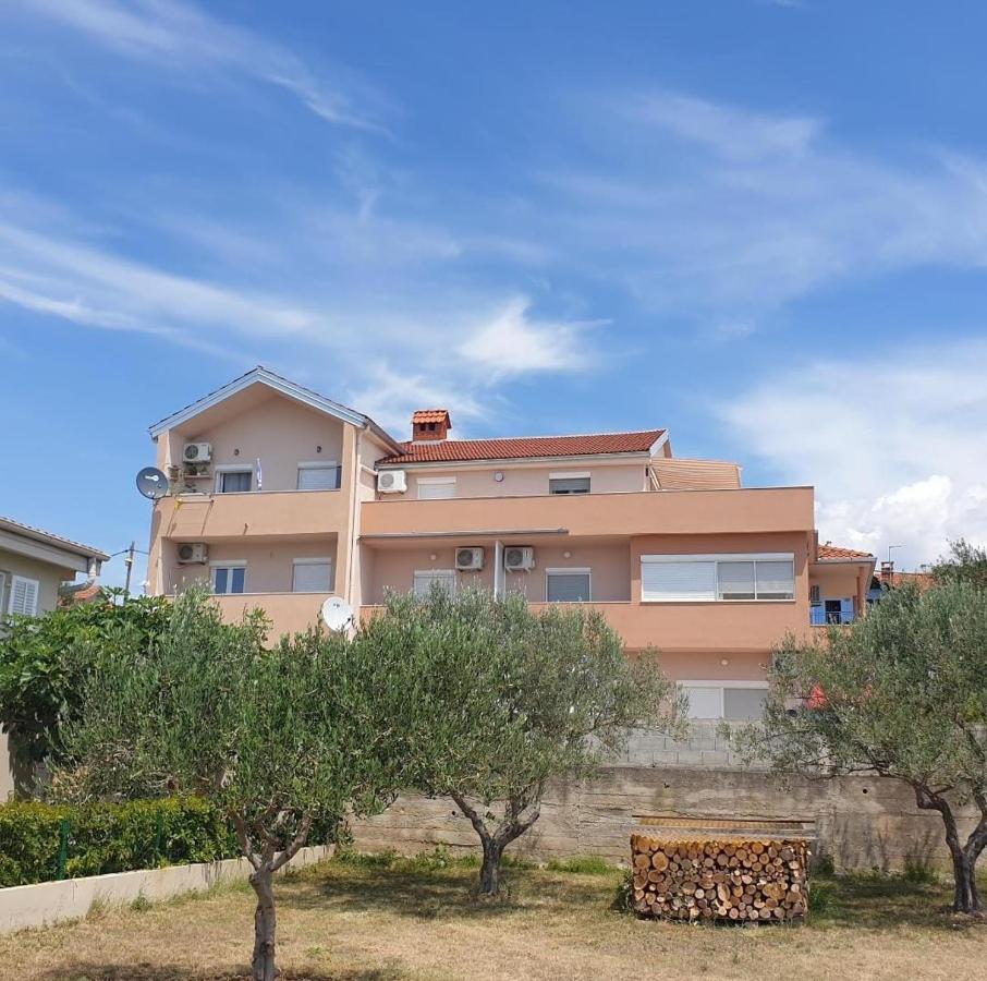 Apartment Beverly Kozino - By The Sea With Free Parking Eksteriør billede